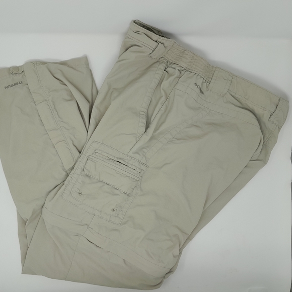 Women's Columbia Khaki Convertible Hiking Pants And Shorts Size Short Medium - Picture 3 of 5